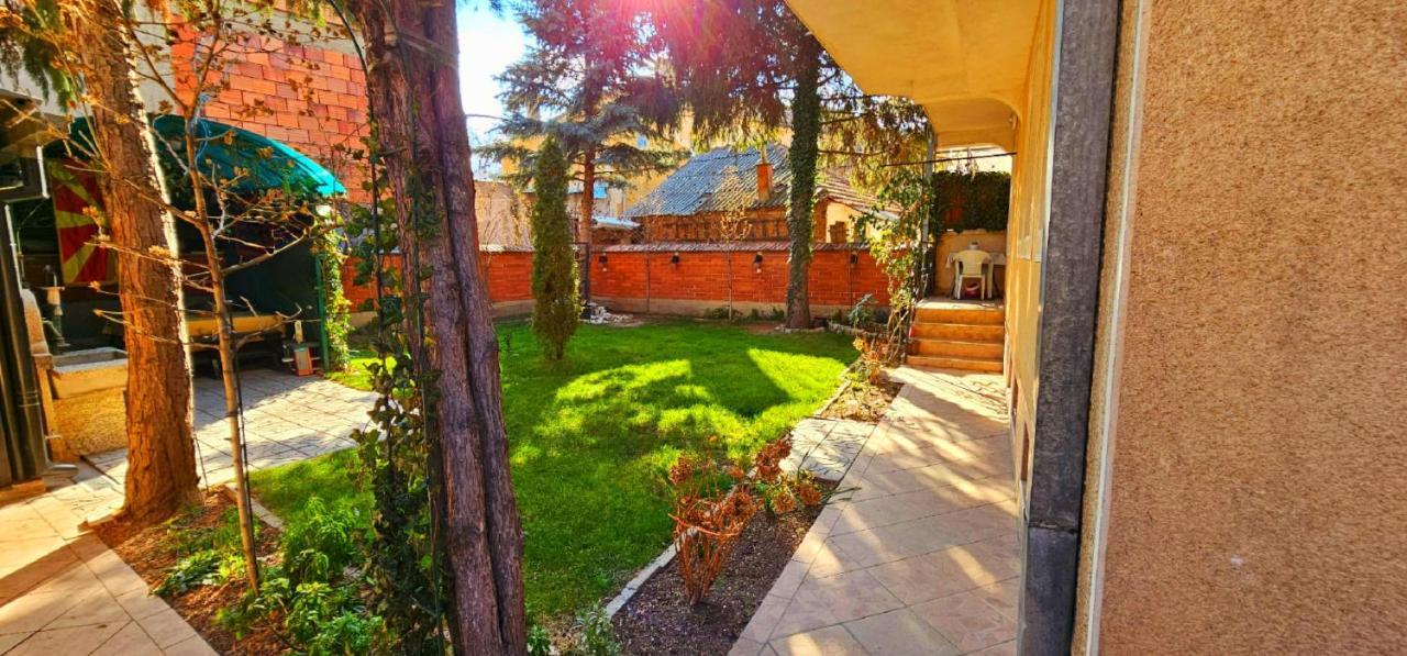 Angelina Apartment Bitola Buitenkant foto